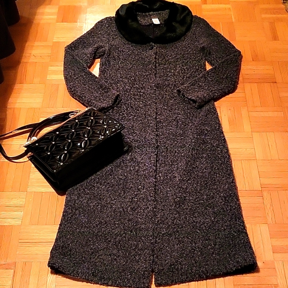 FLASH SALE! Vintage Charcoal Knit LONG Cardigan/Coat, Black Faux-Fur Collar, L